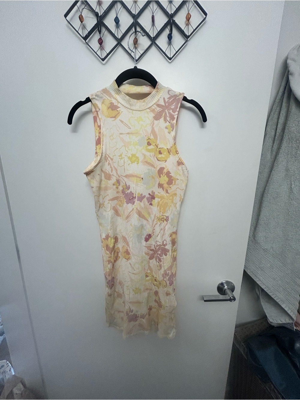 Ted Baker London Sleeveless Floral Ribbed Mini Dress in Cream, Yellow and Blush
